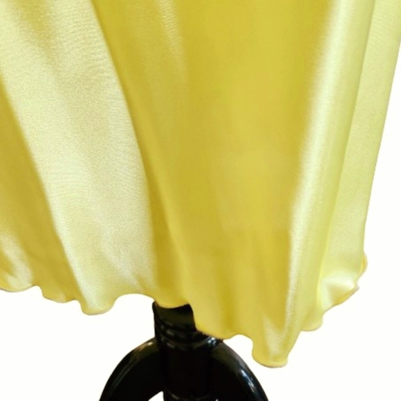 🆕️⬇️bebe Yellow Satin Cowl Neck Slip Midi Dress - Picture 6 of 11